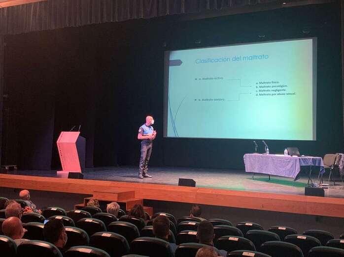 Imagen de la jornada técnica celebrada en el Teatro Municipal de Telde / TA